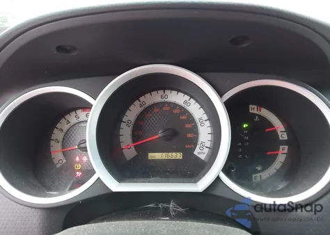 2015 Toyota Tacoma Base V6 z USA, uszkodzony, nr VIN 3TMLU4EN2FM180066